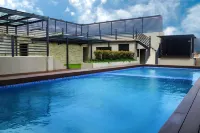 JET Hotel Lipa City - Uima-altaat