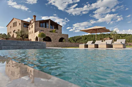 La Vella Farga Hotel Отели в г. Пинель-де-Сольсонес