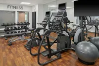 Fairfield Inn & Suites Detroit Farmington Hills - С тренажерным залом