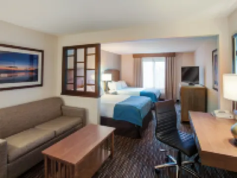 Holiday Inn Express & Suites CARPINTERIA by IHG Hotels in Carpinteria
