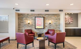 Red Roof Plus+ Boston - Logan