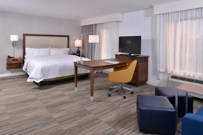 Hampton Inn & Suites Ann Arbor-West Hotels in Kerrytown