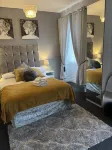 The Georgian Guesthouse - parking