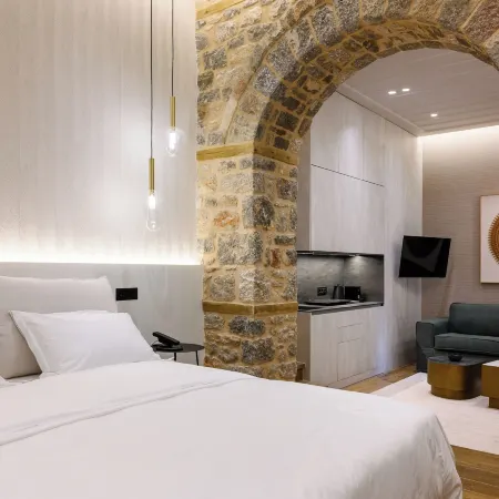 STF Luxury Suites