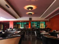New Farah Hotel Hoteles cerca de Cité Essalam