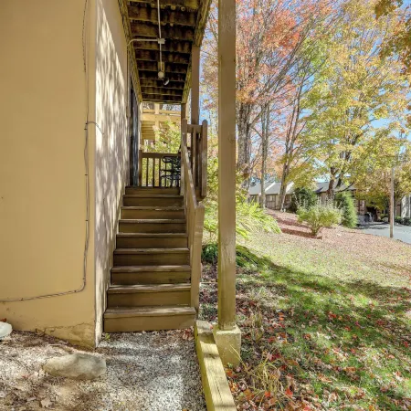 1/2 Mi to Sugar Mtn Resort: Condo w/ Balcony