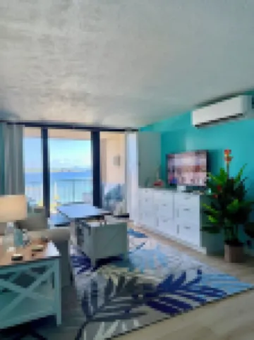 Stylish Renovated Getaway with Stunning Views - Siren's Song at Sapphire Village