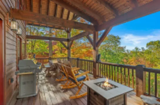 Expansive Blue Ridge Views and Game Room - Elegant Mountain Retreat