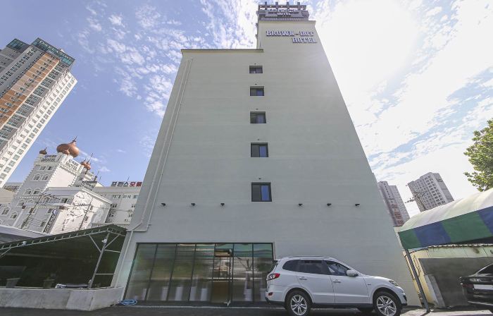 Brown Dot Hotel Sinan