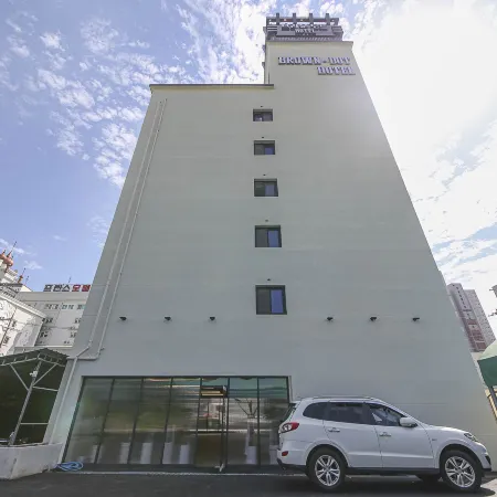 Brown Dot Hotel Sinan