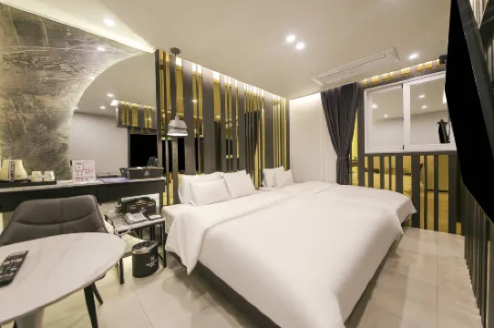 Brown Dot Hotel Sinan