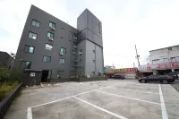 Cheongju Stay Hotel - parking