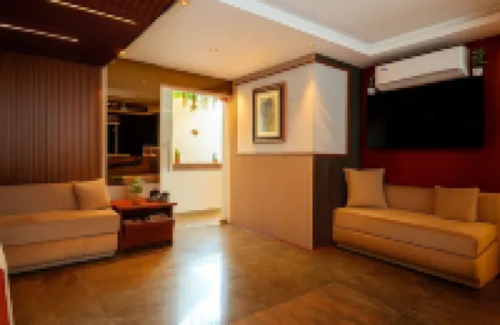 Hotel Maitreya Inn