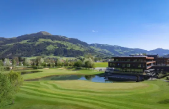 Exclusive Penthouse on the Golf Course