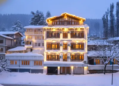 Hotel de Apple Hotels near Jehlum view the bund
