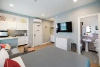 The Historic Broadlind Hotel at Long Beach Convention Center