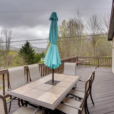 Catskills Home, 5 Mins to Windham Mtn Resort!