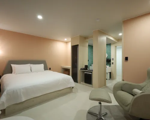 Brown Dot Yeosu Yeocheon Branch Hotels in Yeosu