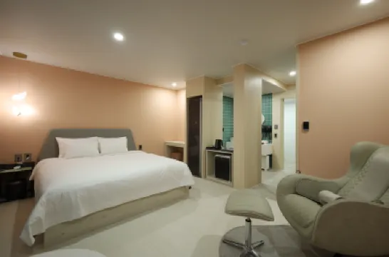 Brown Dot Yeosu Yeocheon Branch โรงแรมใกล้ท่าอากาศยาน ยีโอซู