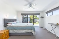 Executive 3 bedroom home Hotels in Masterton