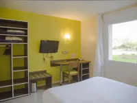 Auberge de la Baie Hotels in Manche