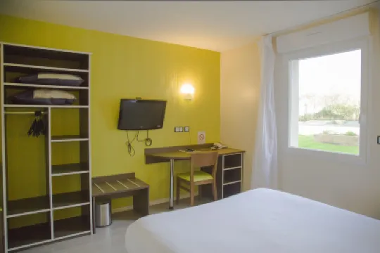 Auberge de la Baie Hotels near Eglise Notre-Dame de Pontorson