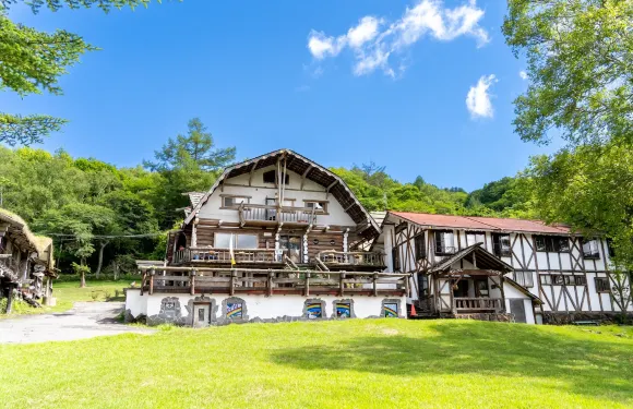 白樺湖霍普小屋 騎馬牧場