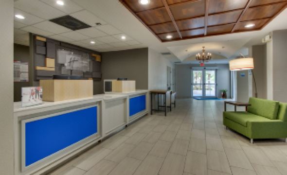 Holiday Inn Express WEST PALM BEACH METROCENTRE by IHG