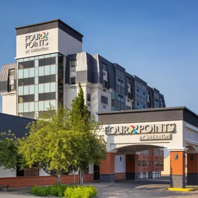 Four Points by Sheraton Edmonton South Hotels near The Great Divide Waterfall