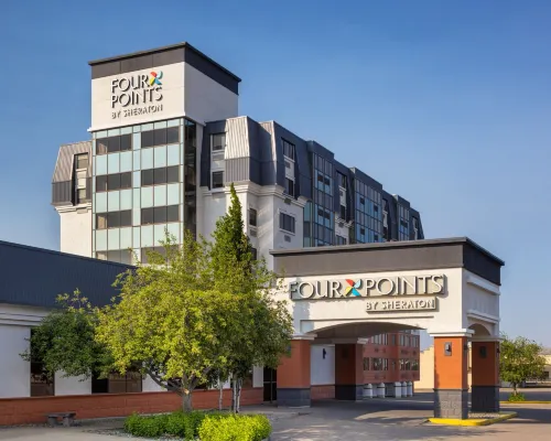 Four Points by Sheraton Edmonton South Hotels near Strathcona