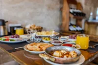 Zula Cave House - Frühstück