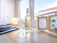 April Square Guesthouse by Lisbon with Sintra Hotels in Amadora