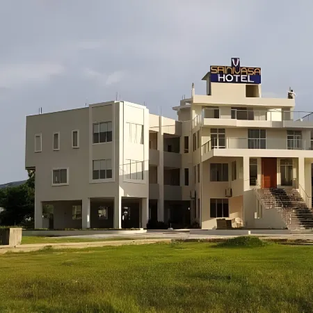 Srinivasa Hotel