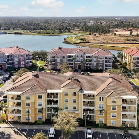 New Modern Townhome, Near the Parks - 4030