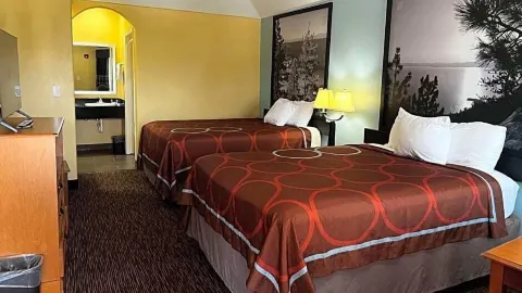 Quality Inn Montgomery - Lake Conroe in Конро