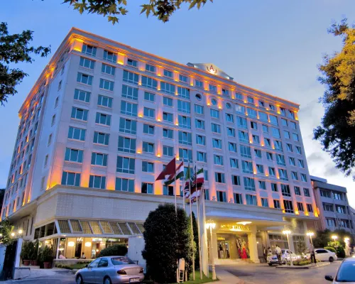 Akgun Istanbul Hotel, WorldHotels Crafted Collection Hotels near Topkapi