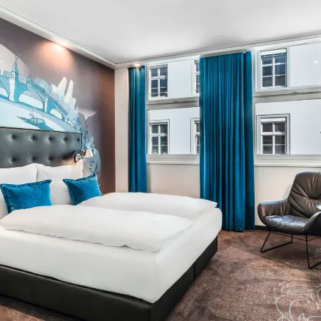 Motel One Basel Отели рядом с достопримечательностью «Музей бумажной фабрики Базеля»