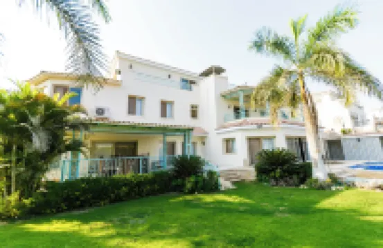 Luxury Villa in Green Heights compound Hotels in 