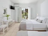 Bella Vista Beach Hotel Hotel berhampiran Pantai Messonghi