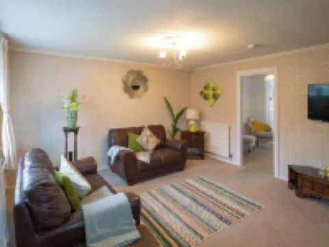 Spacious 3 Bedroom Home in Westhoughton Hotels in Bolton