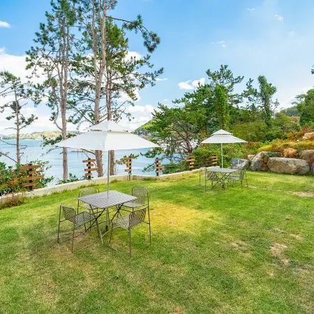 Geoje Discovery Poolvilla Pension