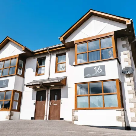 Stylish Apartment Near Newquay Beach, No Deposit