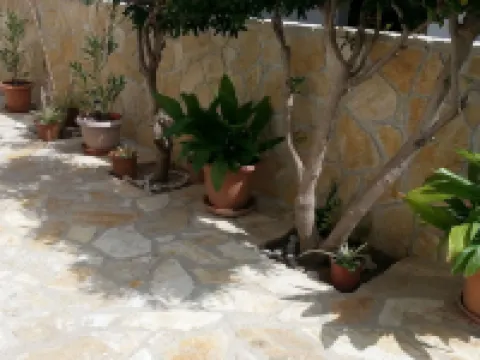 埃娜公寓 帕格酒店