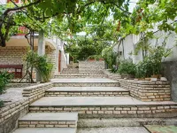 Apartments Zana Hotels in Arbanija