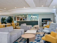 Garner Hotel Lincoln By IHG - bar
