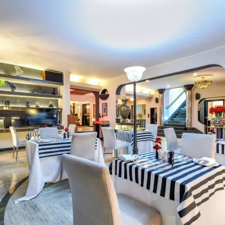 Villa Simonne Отели рядом с достопримечательностью «Торговый центр Killarney»