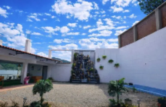 MI HACIENDA PACUCHA Hotels in 