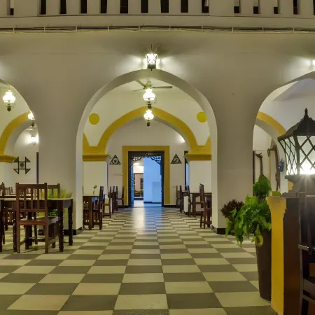 Tembo House Hotel