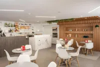 Essence Inn Marianos Hotel - sarapan