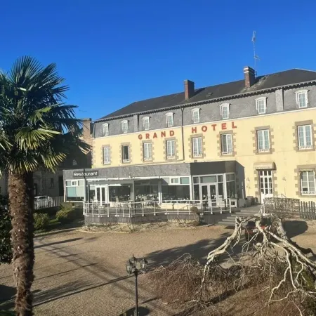 Le Grand Hôtel de Mayenne - Logis hôtels Restaurant